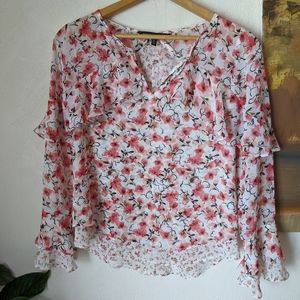 Light weight flowy, ruffled blouse